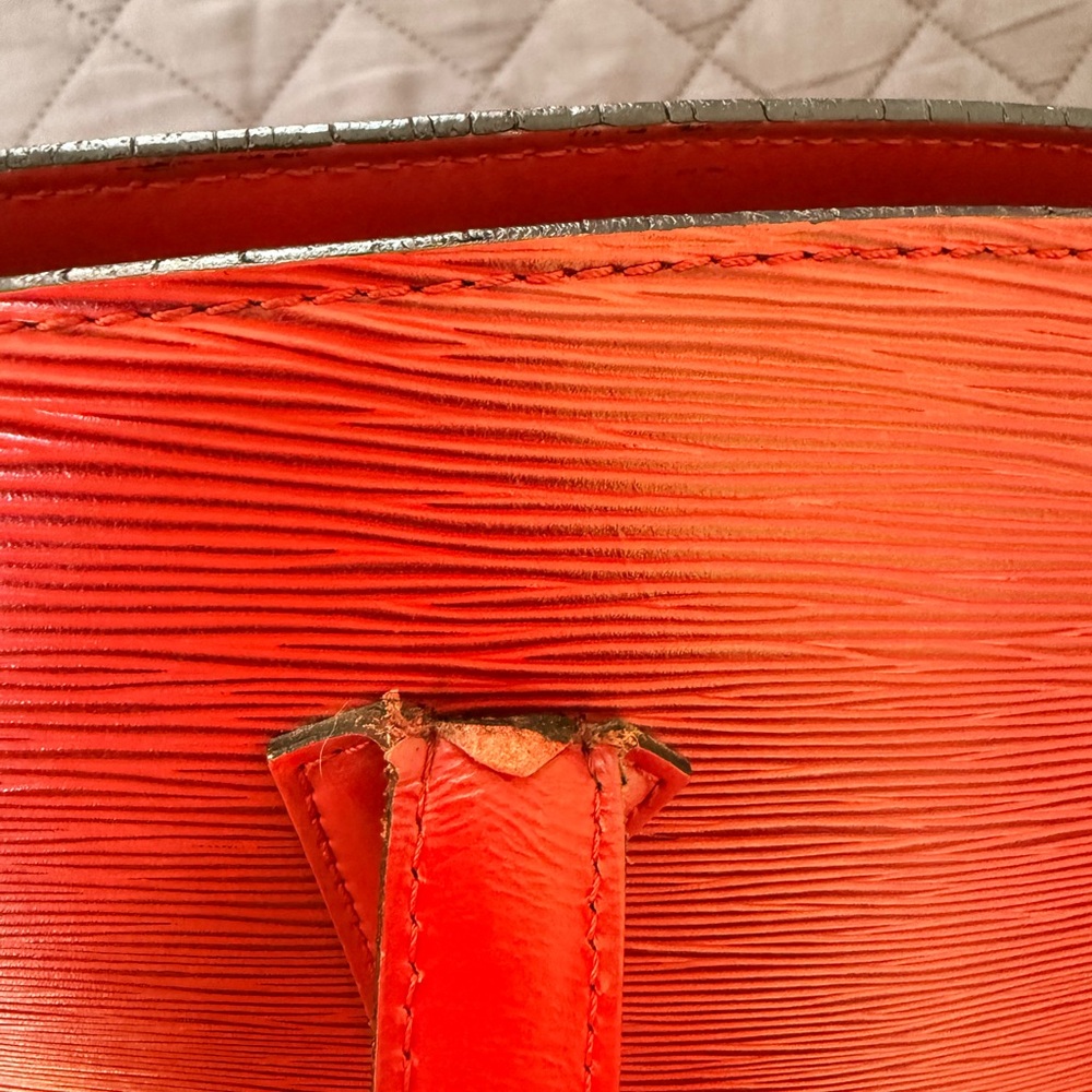 Authentic Louis Vuitton Red Epi Saint Jacques Tote - Picture 5 of 12